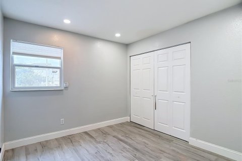House in Tampa, Florida 3 bedrooms, 160.44 sq.m. № 2095114 - photo 22