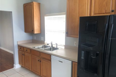 Casa en alquiler en Kissimmee, Florida, 3 dormitorios, 174.66 m2 № 1770101 - foto 2