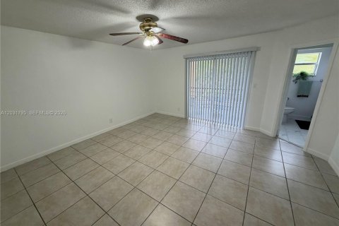 Touwnhouse à louer à Sunrise, Floride: 4 chambres, 133.78 m2 № 2188710 - photo 25