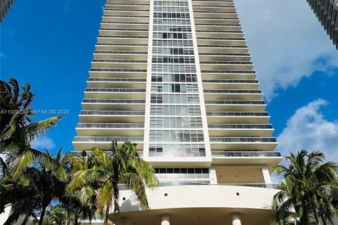 Copropriété à vendre à Hallandale Beach, Floride: 2 chambres, 135.45 m2 № 1999253 - photo 21