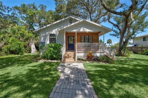 House in Palm Coast, Florida 4 bedrooms, 136.38 sq.m. № 1912614 - photo 5