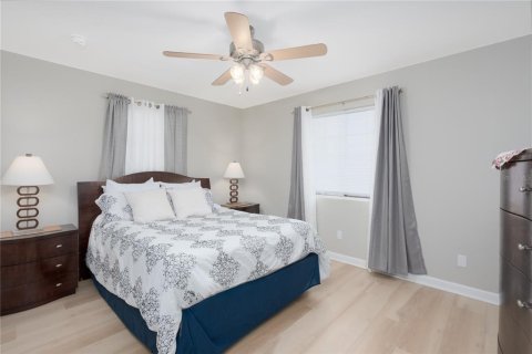 House in Palm Coast, Florida 4 bedrooms, 136.38 sq.m. № 1912614 - photo 30