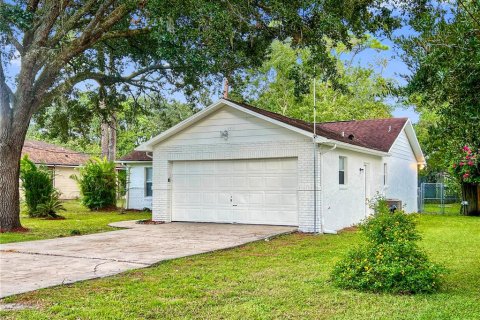 Casa en alquiler en Sanford, Florida, 3 dormitorios, 121.61 m2 № 1911218 - foto 2