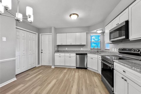 Casa en alquiler en Sanford, Florida, 3 dormitorios, 121.61 m2 № 1911218 - foto 5