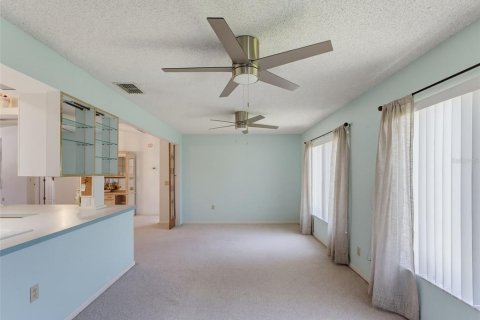 Villa ou maison à vendre à Lakeland, Floride: 3 chambres, 191.84 m2 № 2312357 - photo 8