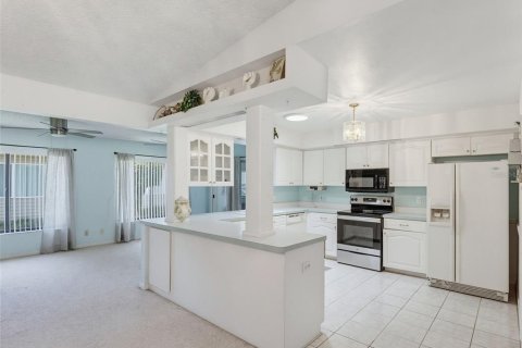 Villa ou maison à vendre à Lakeland, Floride: 3 chambres, 191.84 m2 № 2312357 - photo 3