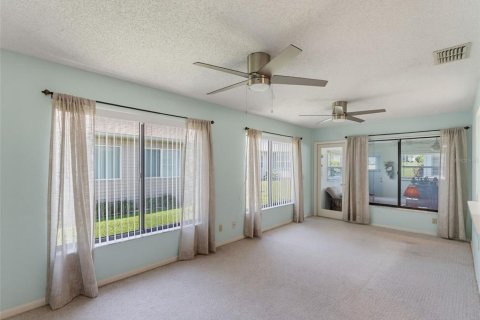 Villa ou maison à vendre à Lakeland, Floride: 3 chambres, 191.84 m2 № 2312357 - photo 10