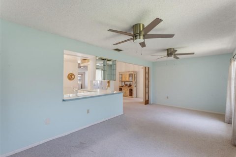 Villa ou maison à vendre à Lakeland, Floride: 3 chambres, 191.84 m2 № 2312357 - photo 7