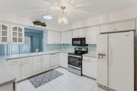 Villa ou maison à vendre à Lakeland, Floride: 3 chambres, 191.84 m2 № 2312357 - photo 5