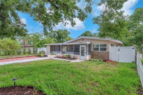 Casa en venta en Tampa, Florida, 3 dormitorios, 80.27 m2 № 1791367 - foto 3