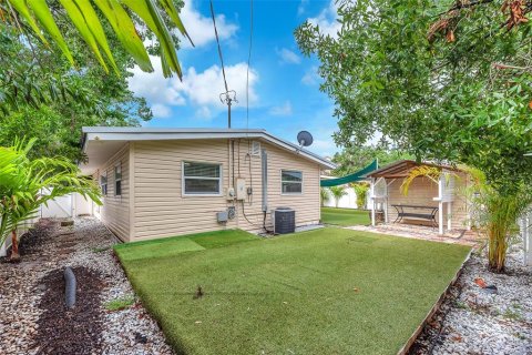 Casa en venta en Tampa, Florida, 3 dormitorios, 80.27 m2 № 1791367 - foto 16