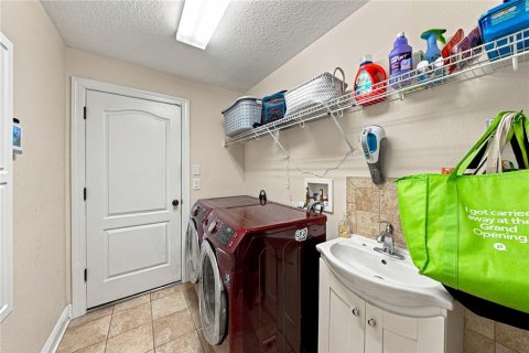 Villa ou maison à vendre à Lakeland, Floride: 4 chambres, 238.76 m2 № 2398302 - photo 28
