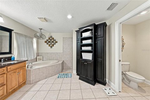Villa ou maison à vendre à Lakeland, Floride: 4 chambres, 238.76 m2 № 2398302 - photo 17