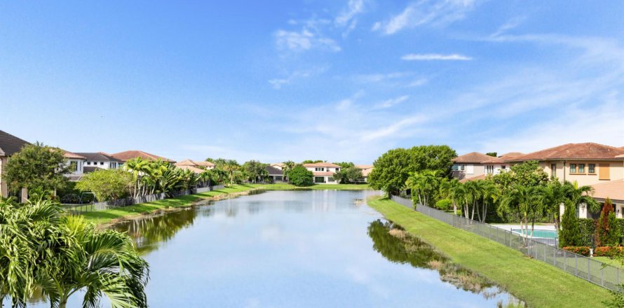 Villa ou maison à Parkland, Floride 4 chambres, 357.49 m2 № 2412258