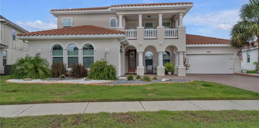 House in BELLALAGO in Kissimmee, Florida 4 bedrooms, 332.87 sq.m. № 1777193