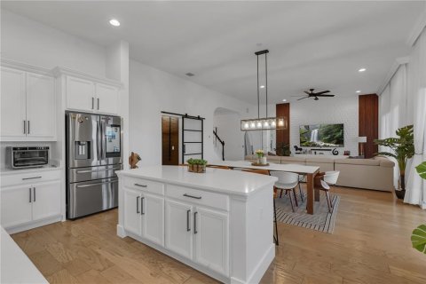 House in BELLALAGO in Kissimmee, Florida 4 bedrooms, 332.87 sq.m. № 1777193 - photo 12
