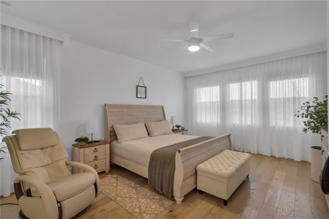 House in BELLALAGO in Kissimmee, Florida 4 bedrooms, 332.87 sq.m. № 1777193 - photo 22