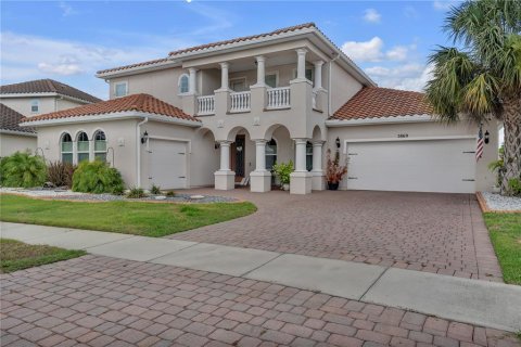 House in BELLALAGO in Kissimmee, Florida 4 bedrooms, 332.87 sq.m. № 1777193 - photo 2