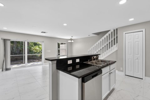 Adosado en alquiler en Jupiter, Florida, 3 dormitorios, 145.11 m2 № 2085851 - foto 14