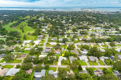 House in Dunedin, Florida 4 bedrooms, 162.86 sq.m. № 1901538 - photo 30