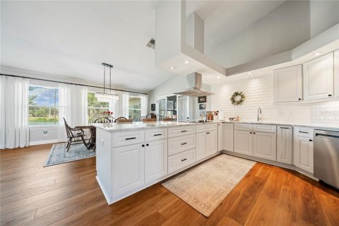 Villa ou maison à vendre à Zephyrhills, Floride: 3 chambres, 227.61 m2 № 2103219 - photo 8