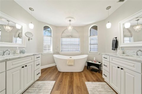Villa ou maison à vendre à Zephyrhills, Floride: 3 chambres, 227.61 m2 № 2103219 - photo 12