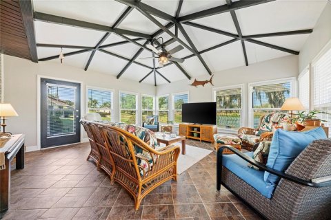 Villa ou maison à vendre à Zephyrhills, Floride: 3 chambres, 227.61 m2 № 2103219 - photo 28