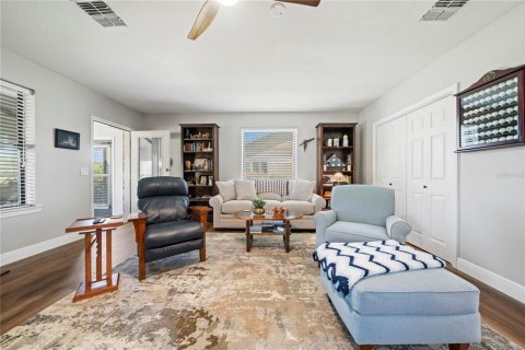 Villa ou maison à vendre à Zephyrhills, Floride: 3 chambres, 227.61 m2 № 2103219 - photo 25