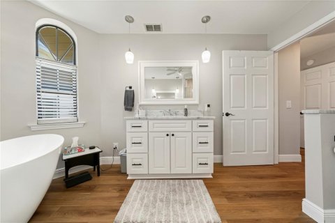 Villa ou maison à vendre à Zephyrhills, Floride: 3 chambres, 227.61 m2 № 2103219 - photo 15