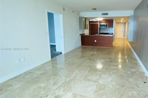 Снять в аренду кондоминиум в Халландейл-Бич, Флорида 2 спальни, 100.89м2, № 1999447 - фото 9