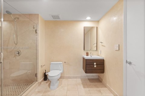 Copropriété à louer à Hallandale Beach, Floride: 2 chambres, 100.89 m2 № 1999447 - photo 24