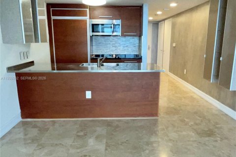 Снять в аренду кондоминиум в Халландейл-Бич, Флорида 2 спальни, 100.89м2, № 1999447 - фото 7