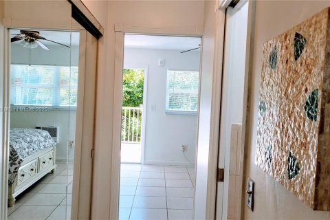Condominio en alquiler en Miami Beach, Florida, 1 dormitorio, 38.83 m2 № 1938182 - foto 15