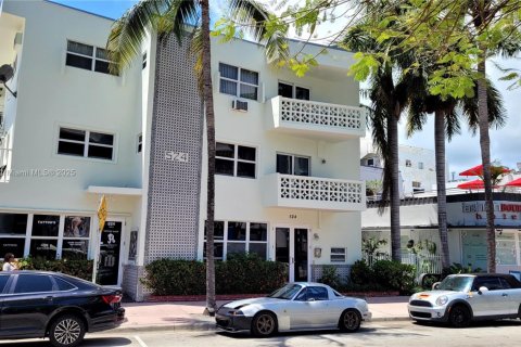 Condominio en alquiler en Miami Beach, Florida, 1 dormitorio, 38.83 m2 № 1938182 - foto 23
