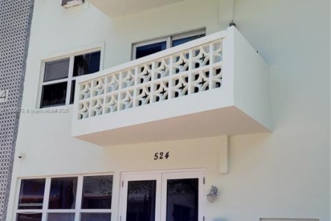 Condo in Miami Beach, Florida, 1 bedroom  № 1938182 - photo 25