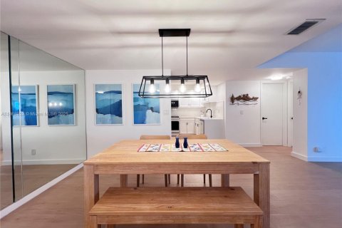 Copropriété à louer à Lauderdale-by-the-Sea, Floride: 2 chambres, 130.06 m2 № 1979371 - photo 11