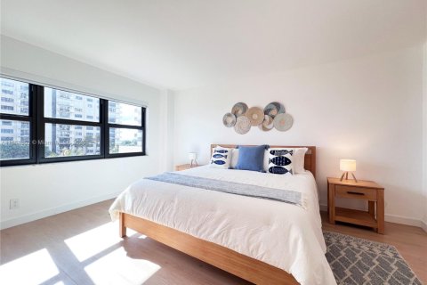 Copropriété à louer à Lauderdale-by-the-Sea, Floride: 2 chambres, 130.06 m2 № 1979371 - photo 26