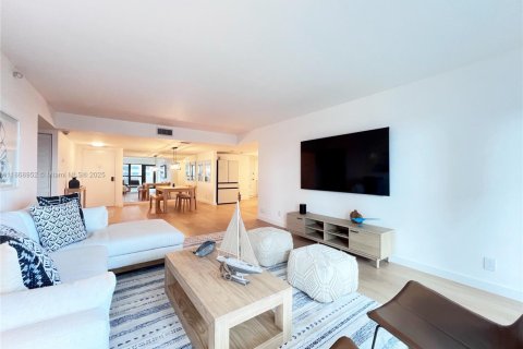 Copropriété à louer à Lauderdale-by-the-Sea, Floride: 2 chambres, 130.06 m2 № 1979371 - photo 18