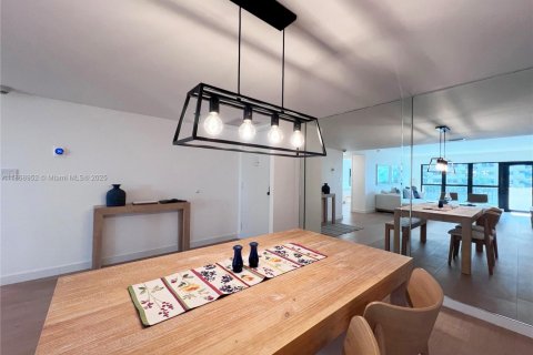 Copropriété à louer à Lauderdale-by-the-Sea, Floride: 2 chambres, 130.06 m2 № 1979371 - photo 8