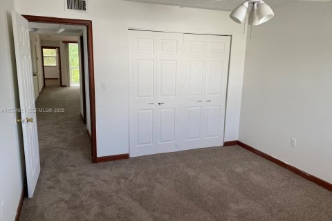 Condominio en alquiler en Doral, Florida, 2 dormitorios, 104.79 m2 № 1983646 - foto 11