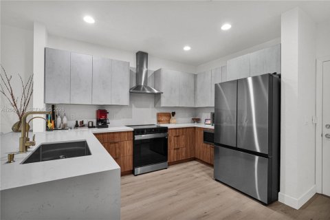 Townhouse in Coconut Creek, Florida 3 bedrooms, 164.25 sq.m. № 2311685 - photo 11