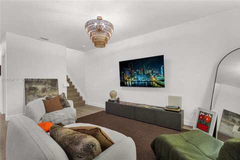 Townhouse in Coconut Creek, Florida 3 bedrooms, 164.25 sq.m. № 2311685 - photo 3