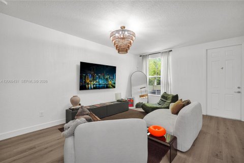 Townhouse in Coconut Creek, Florida 3 bedrooms, 164.25 sq.m. № 2311685 - photo 13