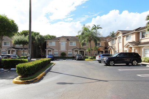 Condominio en alquiler en Doral, Florida, 2 dormitorios, 136.57 m2 № 1948369 - foto 6