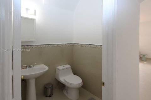 Condominio en alquiler en Doral, Florida, 2 dormitorios, 136.57 m2 № 1948369 - foto 10