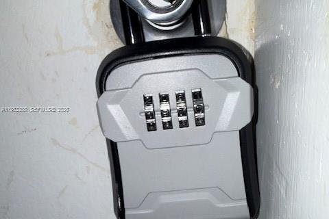 Condo in Miami Beach, Florida, 1 bedroom  № 2043304 - photo 9