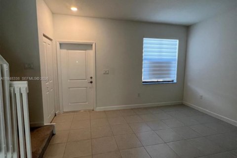 House in Homestead, Florida 3 bedrooms, 129.41 sq.m. № 2152977 - photo 9