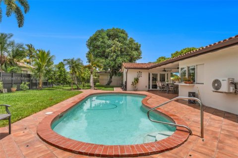 Casa en venta en Miami Lakes, Florida, 3 dormitorios, 121.42 m2 № 1806487 - foto 23