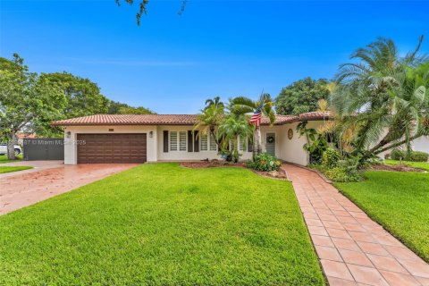 Casa en venta en Miami Lakes, Florida, 3 dormitorios, 121.42 m2 № 1806487 - foto 2