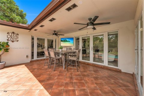 Casa en venta en Miami Lakes, Florida, 3 dormitorios, 121.42 m2 № 1806487 - foto 30